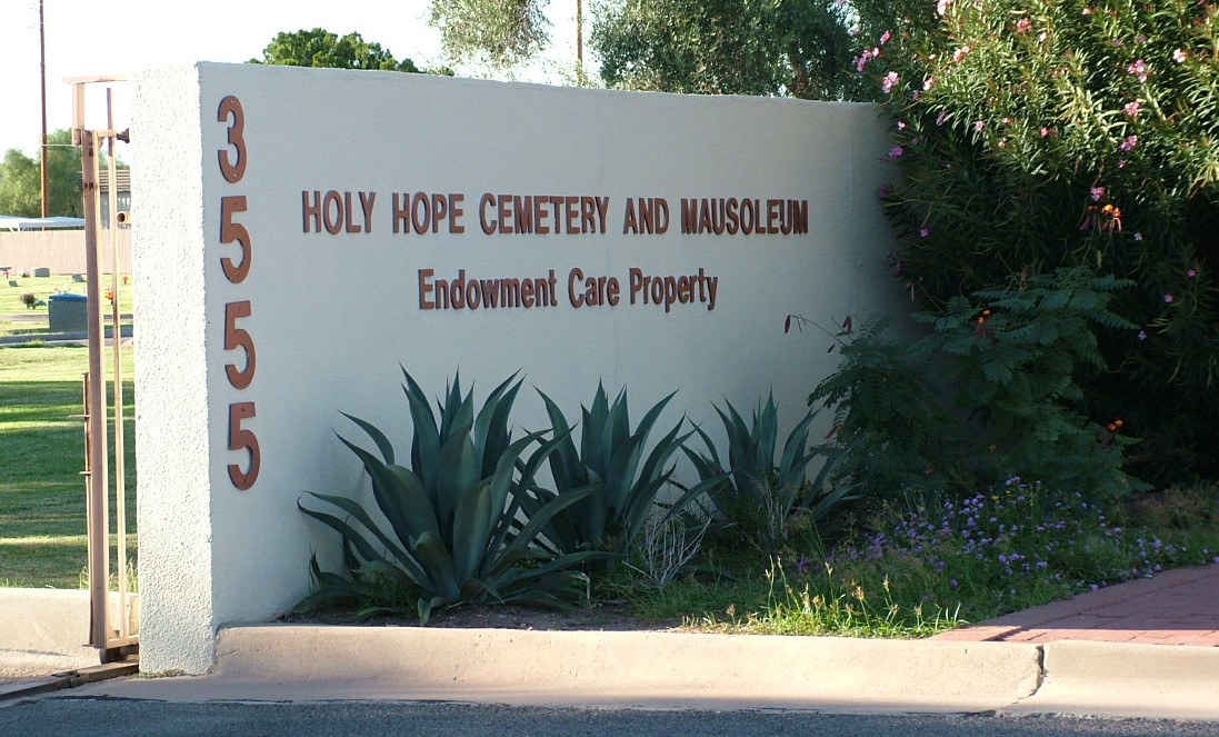 Holy Hope Cemetery and Mausoleum